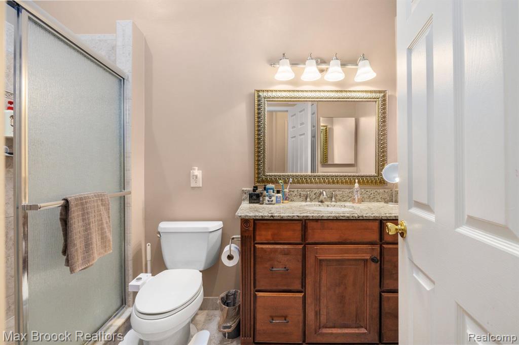 31162 Country Way, Farmington Hills, MI 48331 — Photo 14