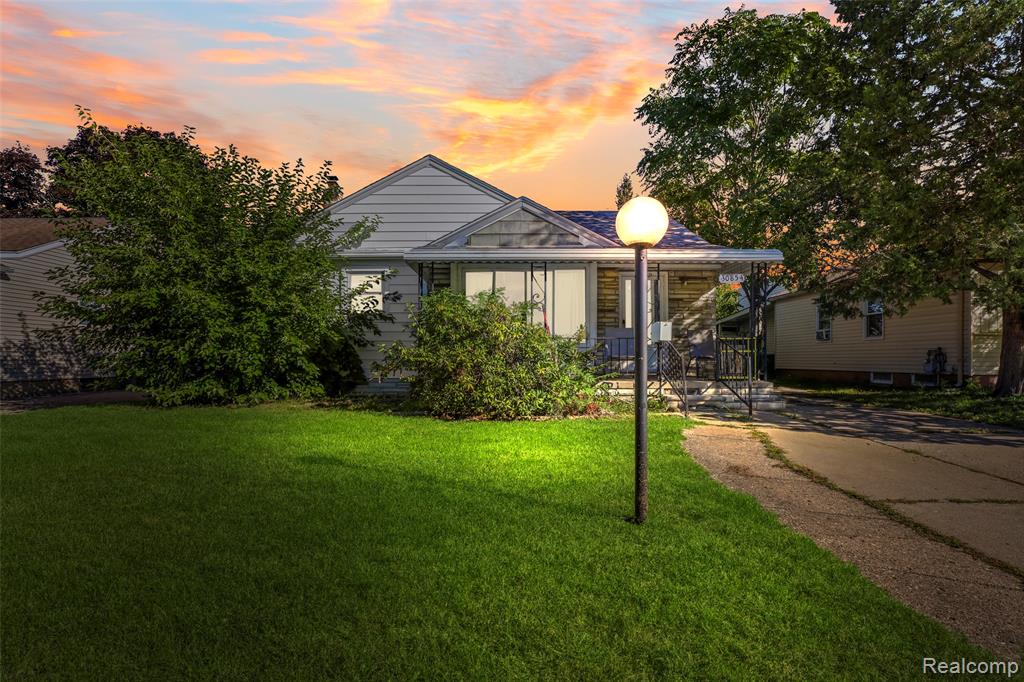 30854 Florence Street, Garden City, MI
