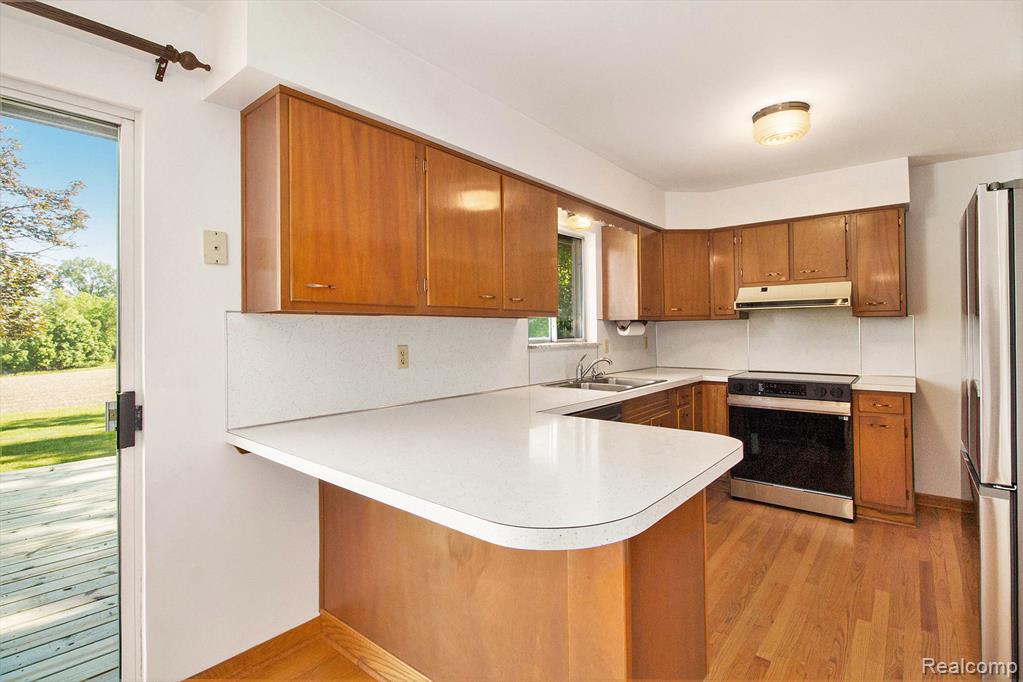 12105 Hegel Road, Goodrich Vlg, MI — Photo 7