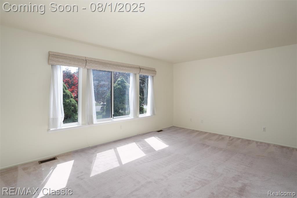 3570 Beech Drive, Ann Arbor, MI 48197 — Photo 8