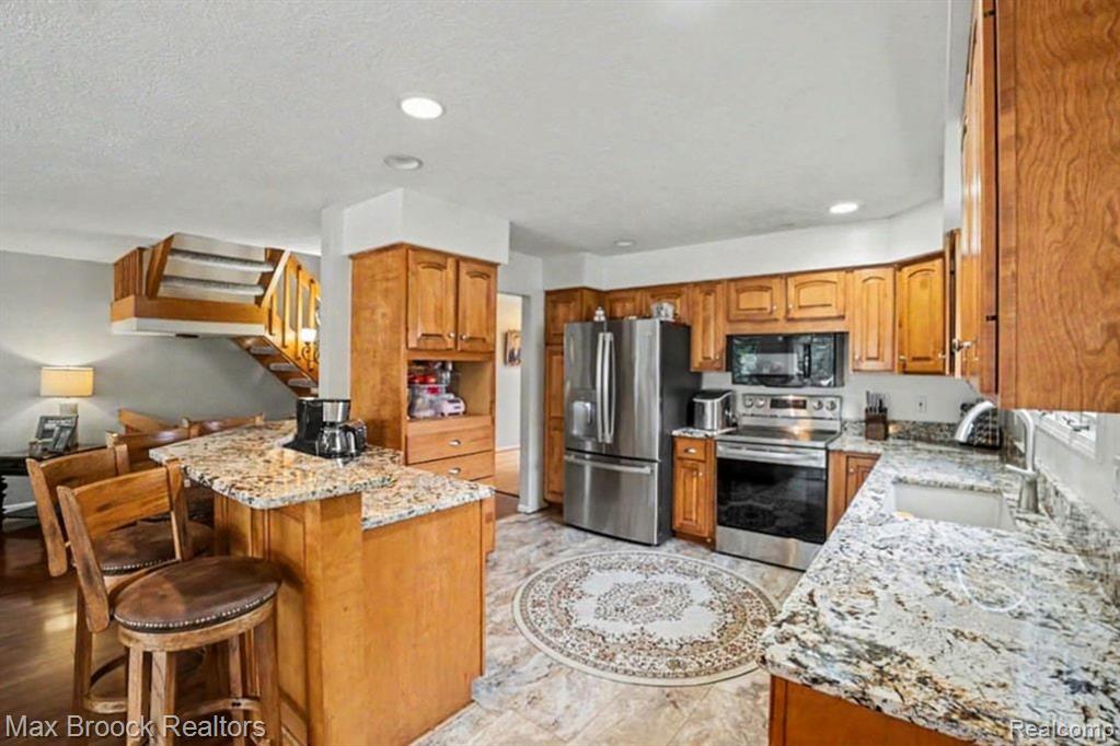 6510 Scenic Pines Court, Clarkston, MI — Photo 10