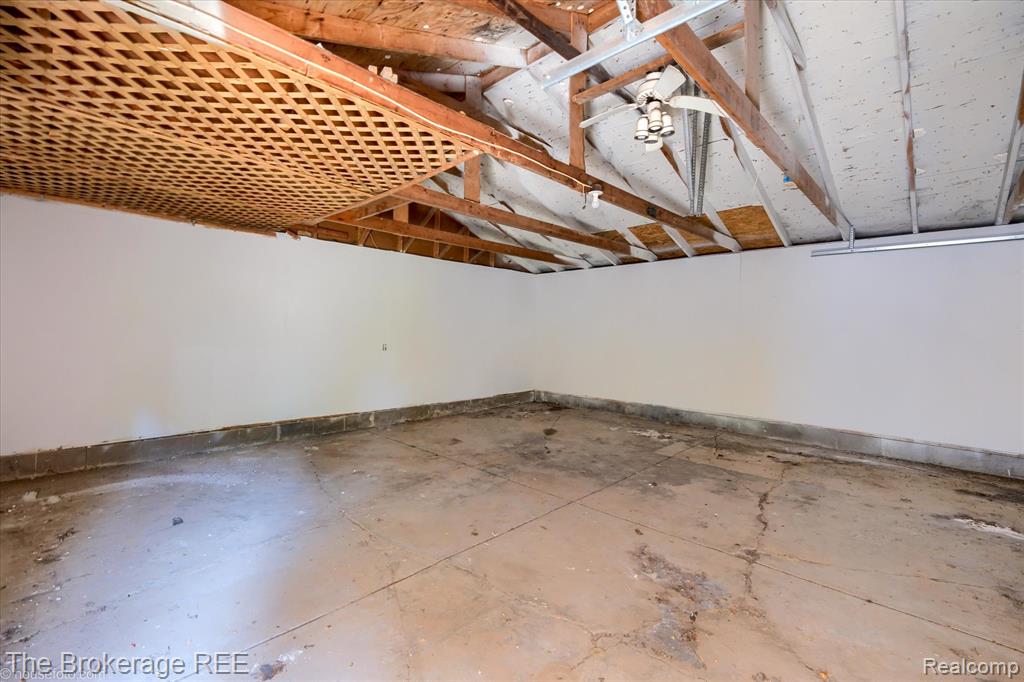 1401 Hillside Drive, Flint, MI 48532 — Photo 42