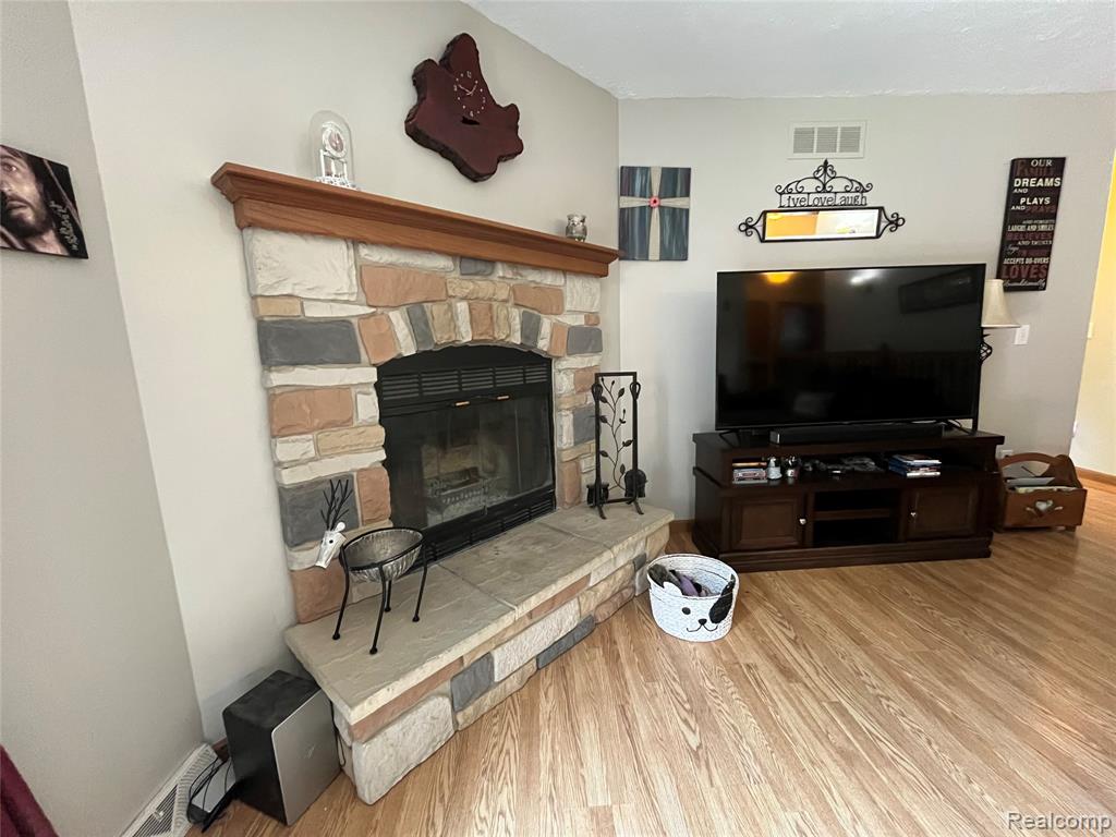 28524 Elwell Road, Belleville, MI 48111 — Photo 59
