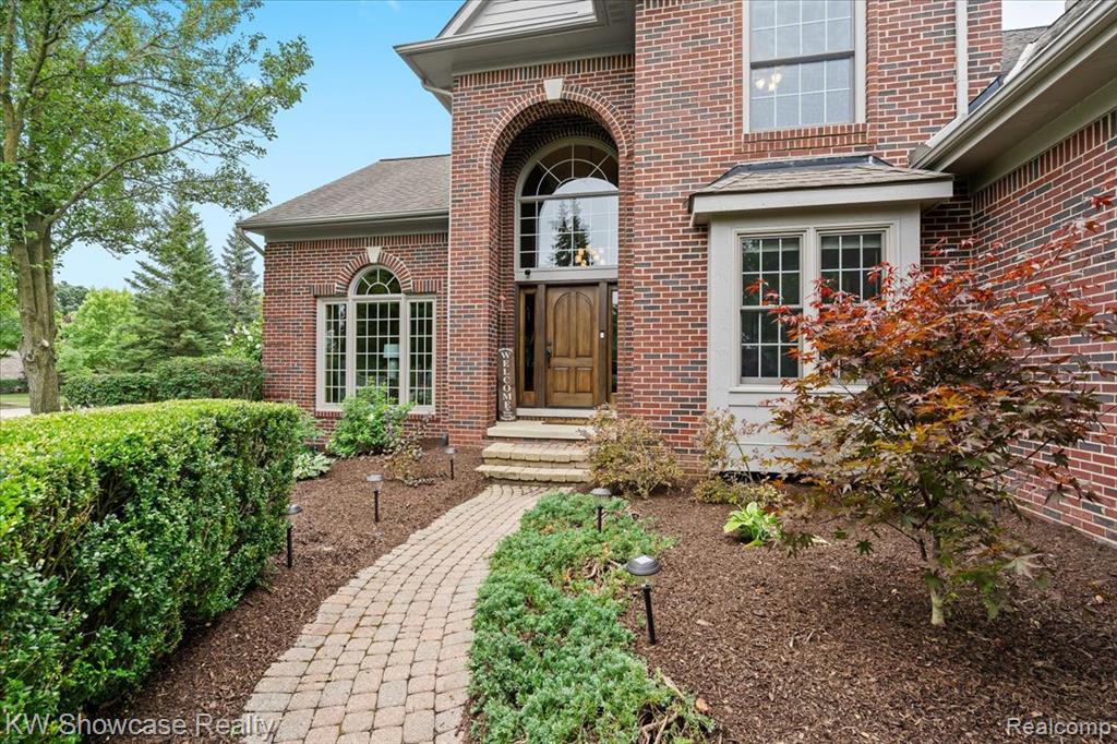 45776 Bristol Circle, Novi, MI 48377 — Photo 3