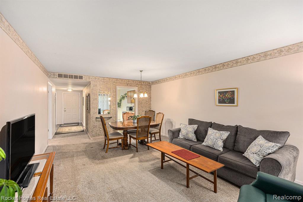 949 WEXFORD Way, Rochester Hills, MI 48307 — Photo 6