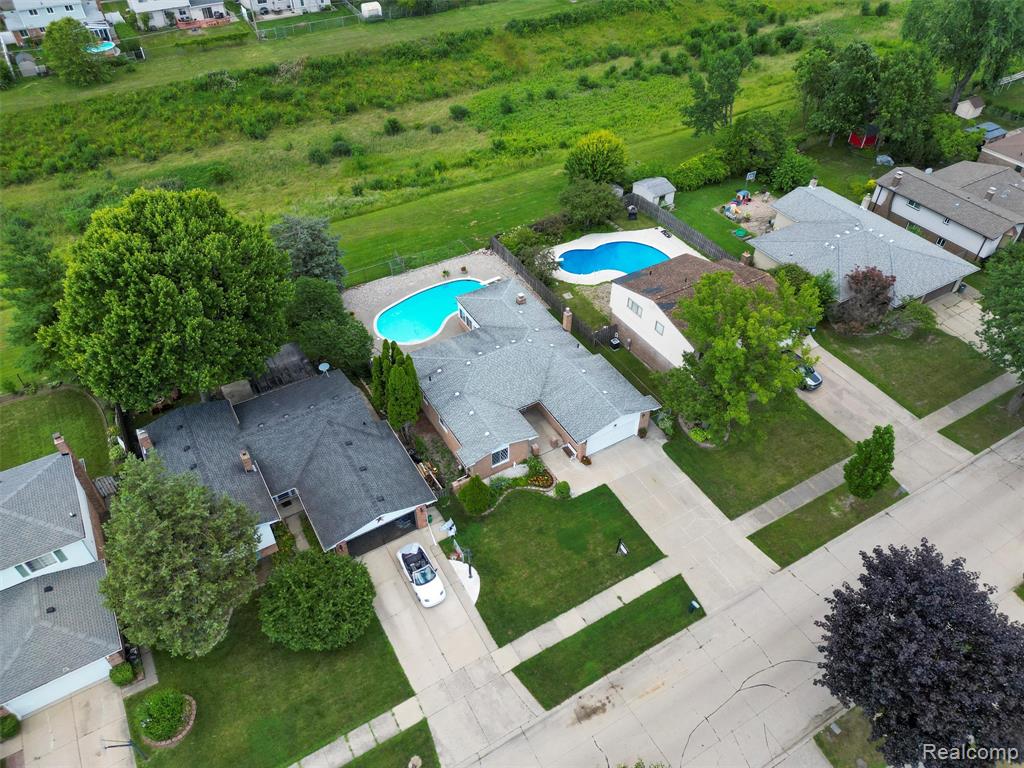 4971 Chadbourne Drive, Sterling Heights, MI 48310 — Photo 48