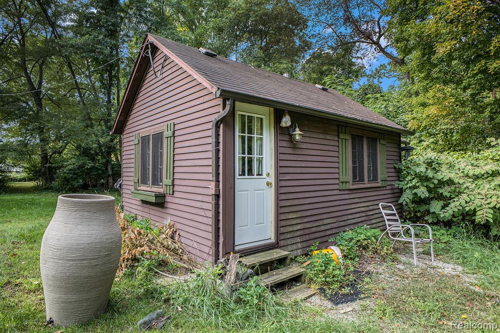 1340 County Farm Road, Howell, MI 48843 — Photo 27