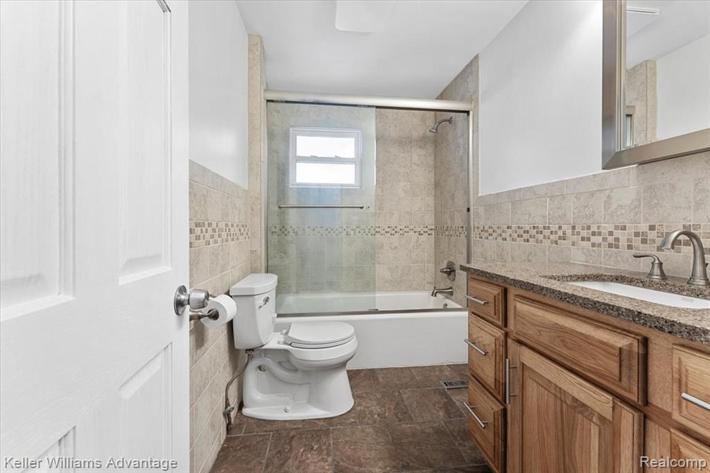 30456 West, New Boston, MI 48164 — Photo 20