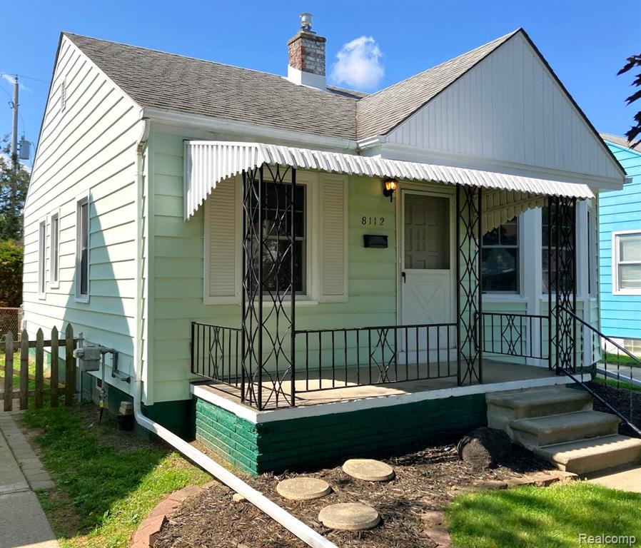 8112 COOLIDGE Avenue, Center Line, MI 48015 — Photo 3