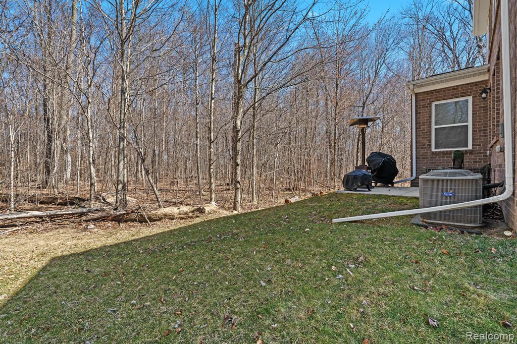 42884 FREDERICK, Van Buren, MI 48111 — Photo 29