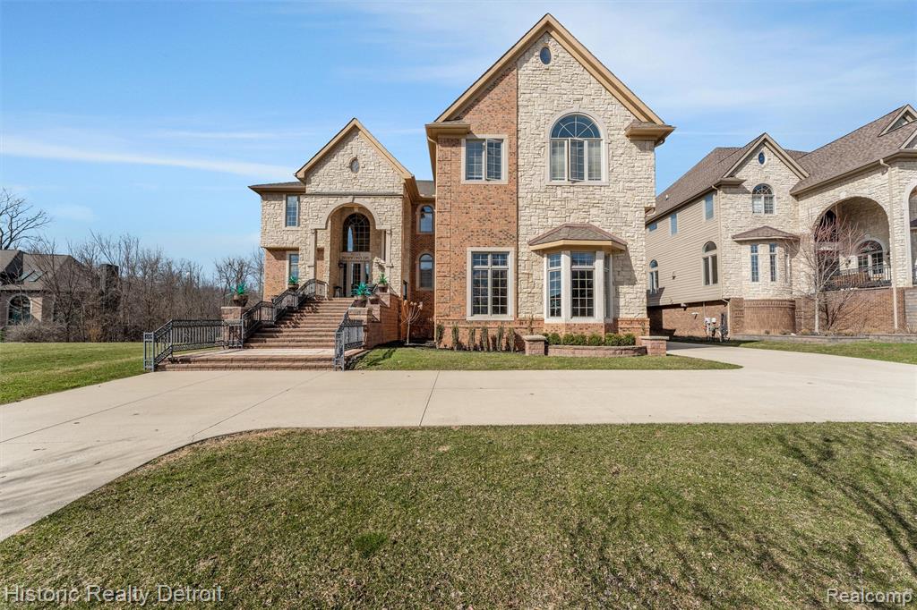 5695 N Branford Drive N, West Bloomfield, MI — Photo 57