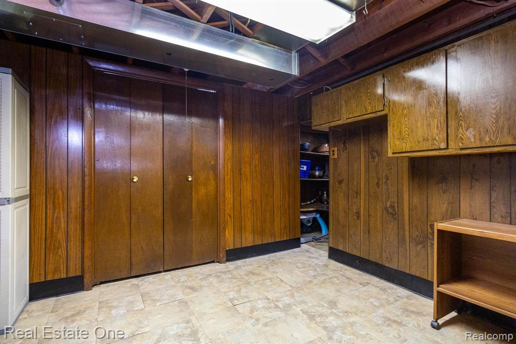 1977 Markese Avenue, Lincoln Park, MI 48146 — Photo 34