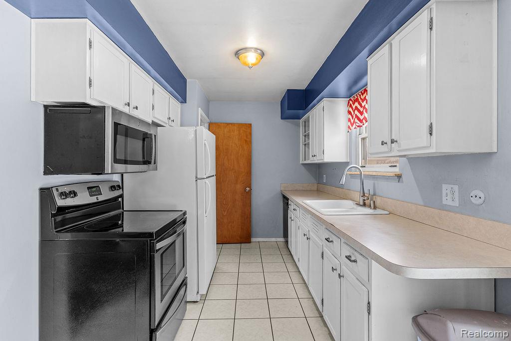 4277 Ashlawn Drive, Flint, MI 48507 — Photo 13