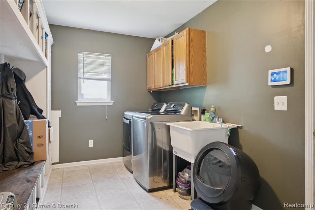 4025 Forest Edge Drive, Commerce Twp, MI 48382 — Photo 19