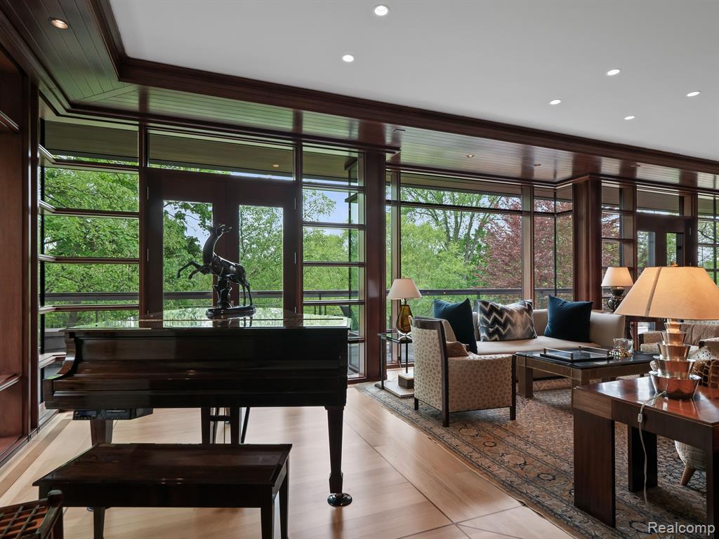 834 SOUTHFIELD Road, Birmingham, MI 48009 — Photo 11
