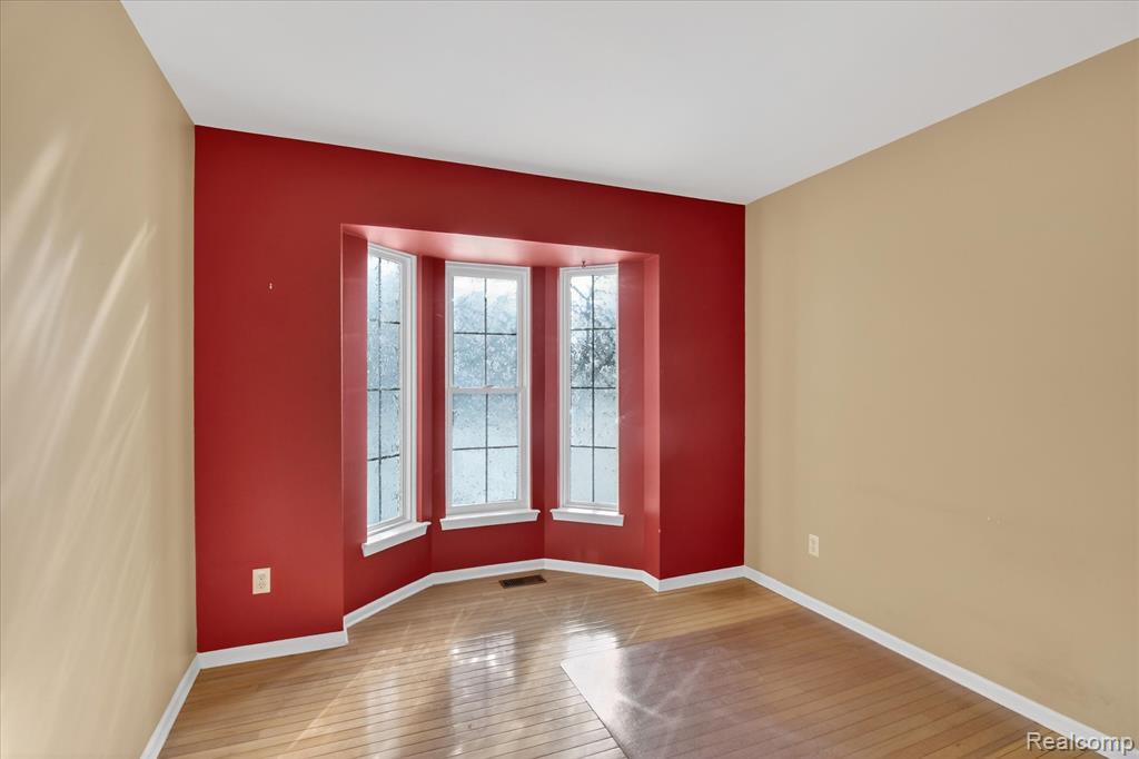 606 Shady Maple Drive, Wixom, MI 48393 — Photo 24