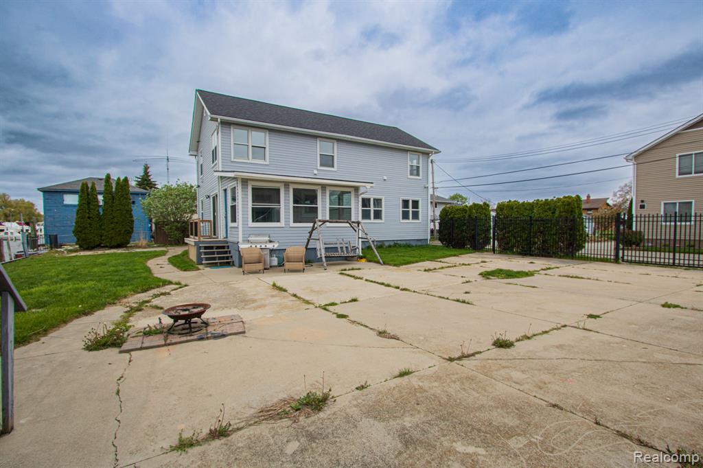 7886 Inglewood Drive, Algonac, MI 48001 — Photo 43