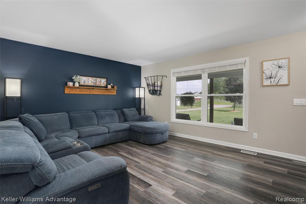 26855 King Road, Romulus, MI 48174 — Photo 6
