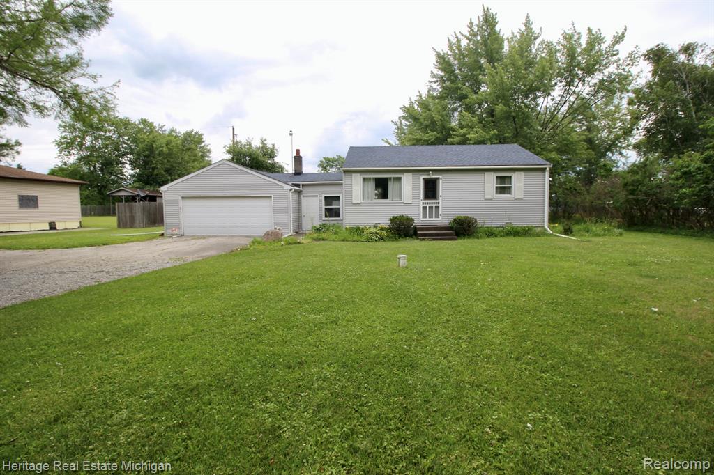 8265 S M 52, Owosso, MI 48867 — Photo 24