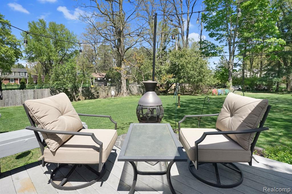 430 CHESTER Court, South Lyon, MI 48178 — Photo 42