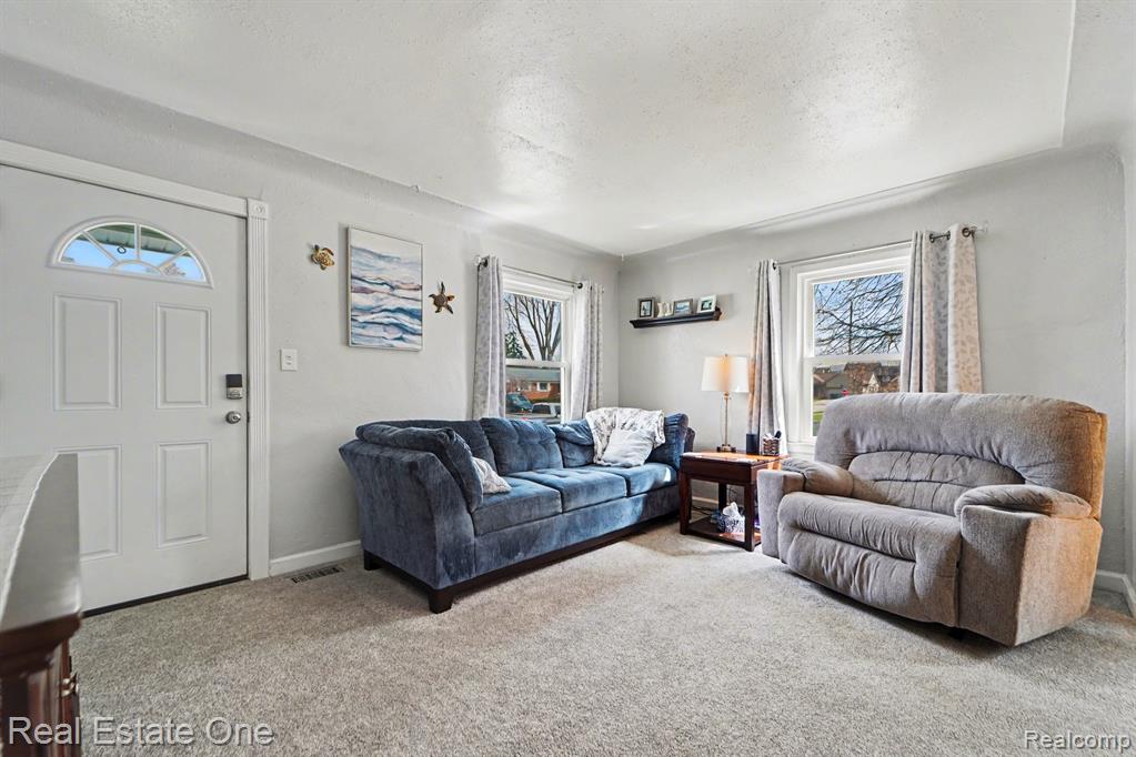 30453 Sheridan Street, Garden City, MI — Photo 5