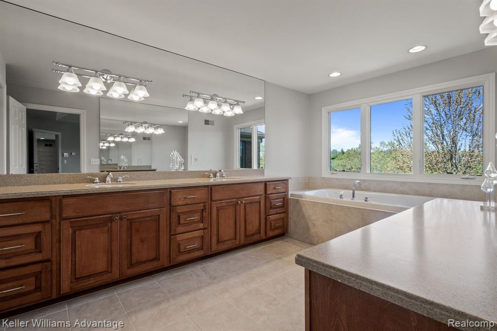 17421 Parkshore Drive, Northville, MI 48168 — Photo 37