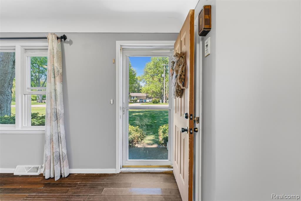 7230 N Center Road, Mount Morris, MI 48458 — Photo 5