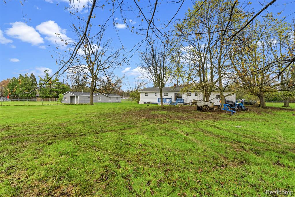 5114 Reid Road, Swartz Creek, MI 48473 — Photo 7