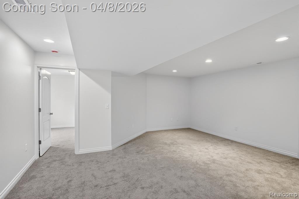 4475 Cross Creek Boulevard, Burton, MI 48509 — Photo 49