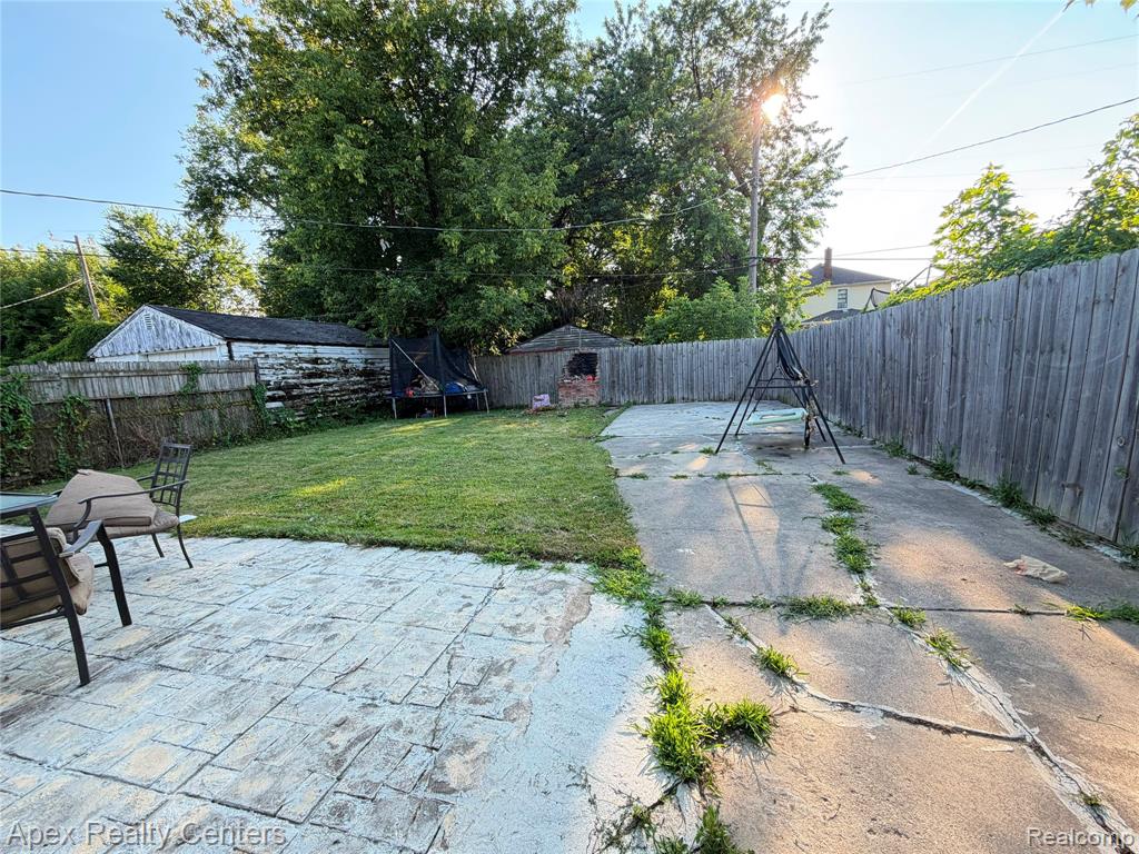 8113 Terry Street, Detroit, MI 48228 — Photo 2