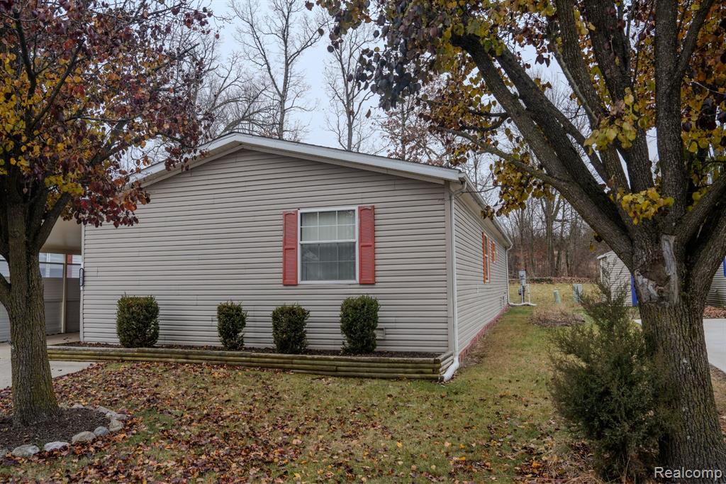 13480 Denver Drive, Hartland, MI 48353 — Photo 28
