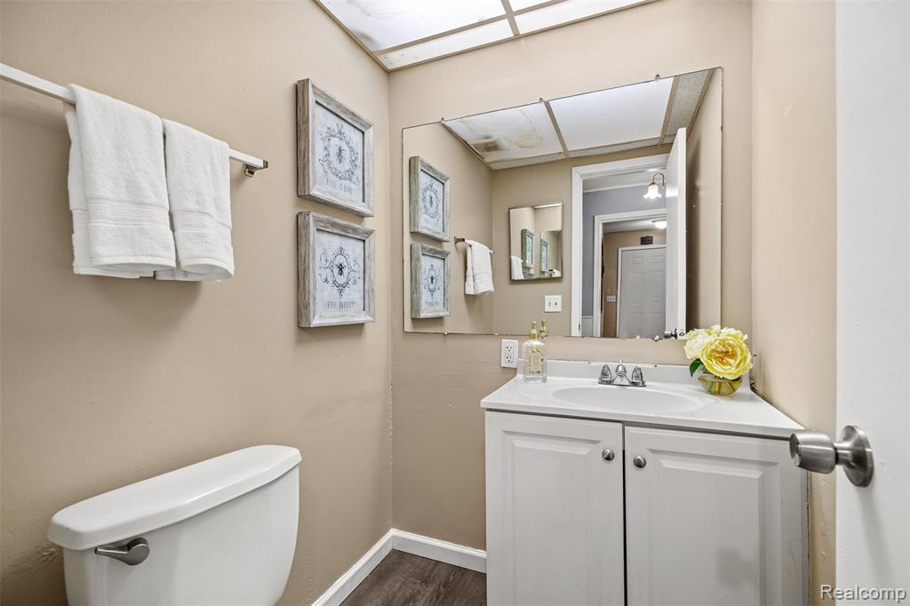 13339 Lake Point Boulevard, Belleville, MI 48111 — Photo 8