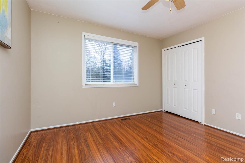 448 Ravencrest Lane, 50, Westland, MI — Photo 25