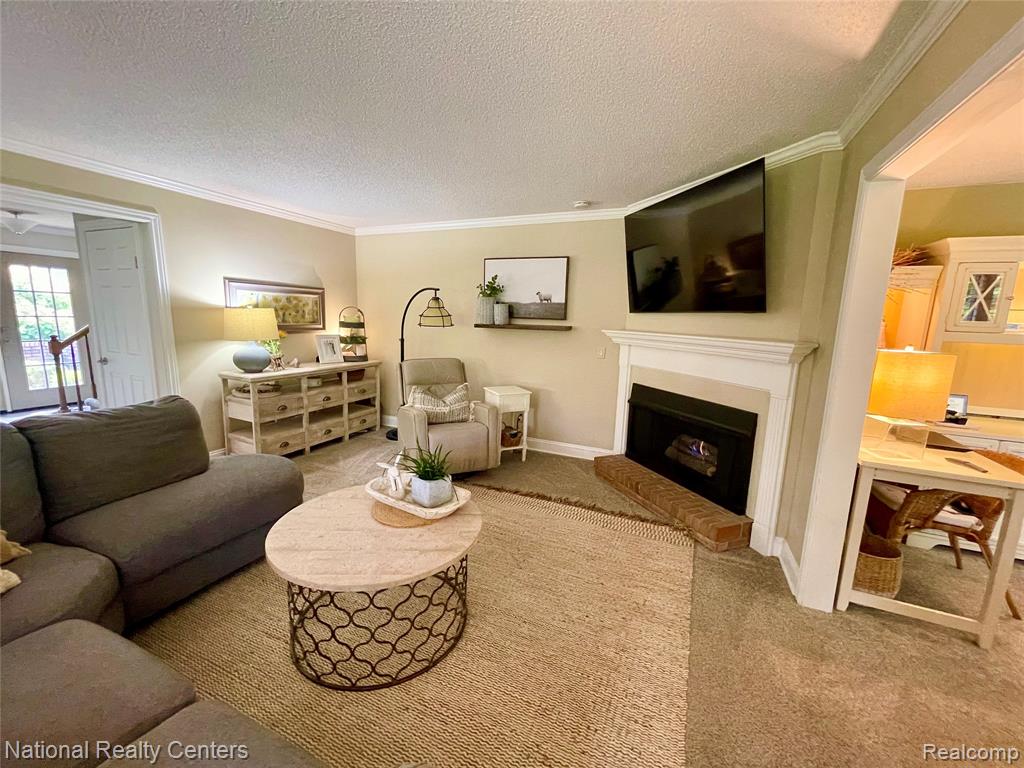 48104 COLONY FARM CIR, Plymouth, MI 48170 — Photo 16