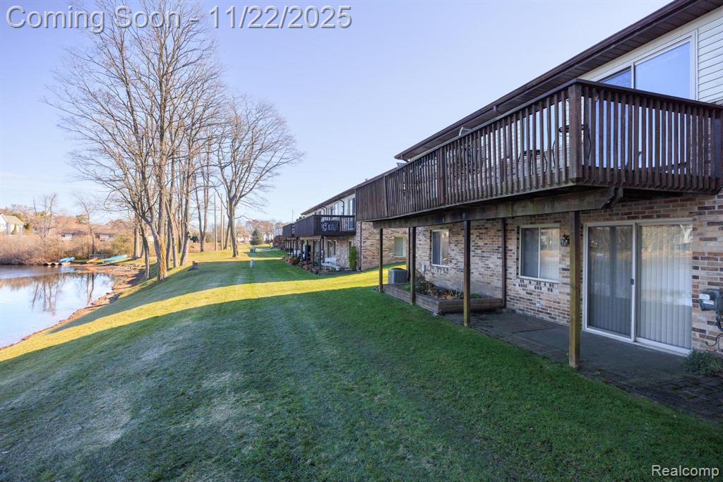 7121 Bluewater Drive, Clarkston, MI 48348 — Photo 28