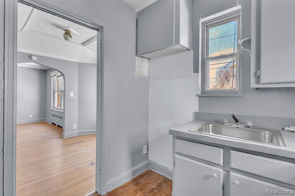 17701 Manderson Road, Highland Park, MI, 48203