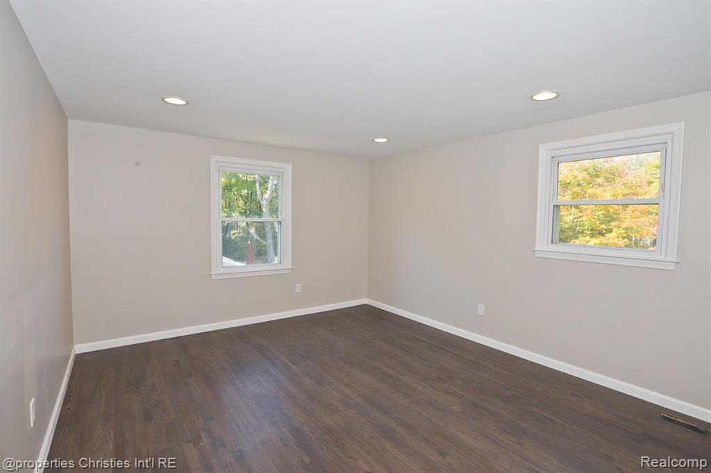 5582 NORTHCOTE, West Bloomfield, MI — Photo 55