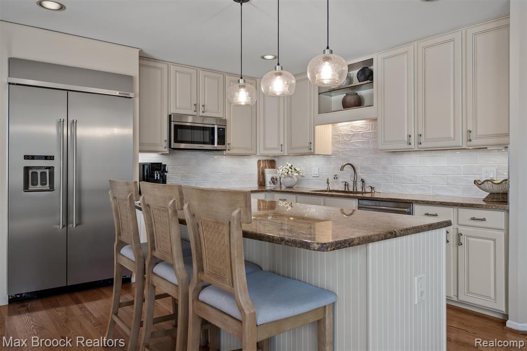 5101 Village Commons Drive, West Bloomfield, MI — Photo 13