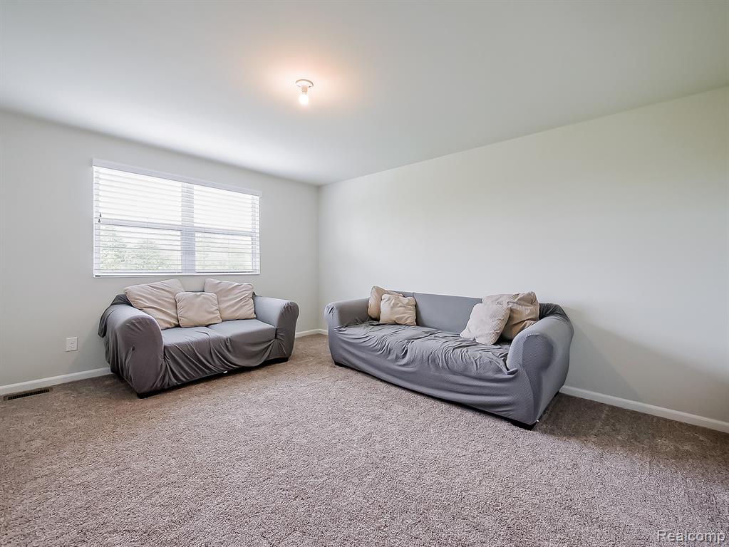 24503 Scenic Drive, South Lyon, MI 48178 — Photo 42