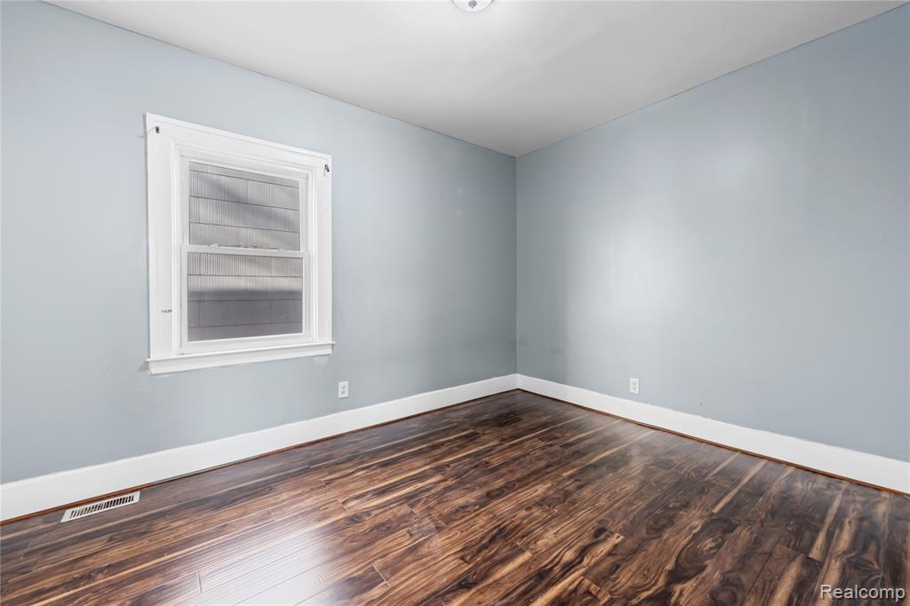 2657 Botsford Street, Hamtramck, MI 48212 — Photo 11