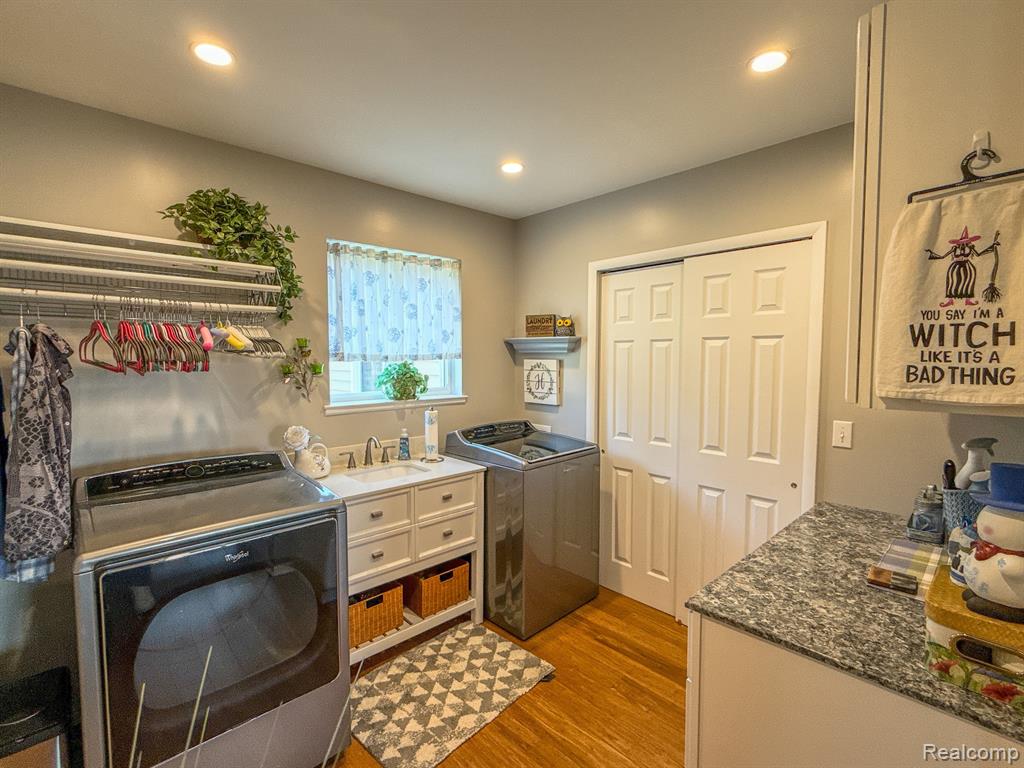 9032 W BRISTOL Road, Swartz Creek, MI 48473 — Photo 8