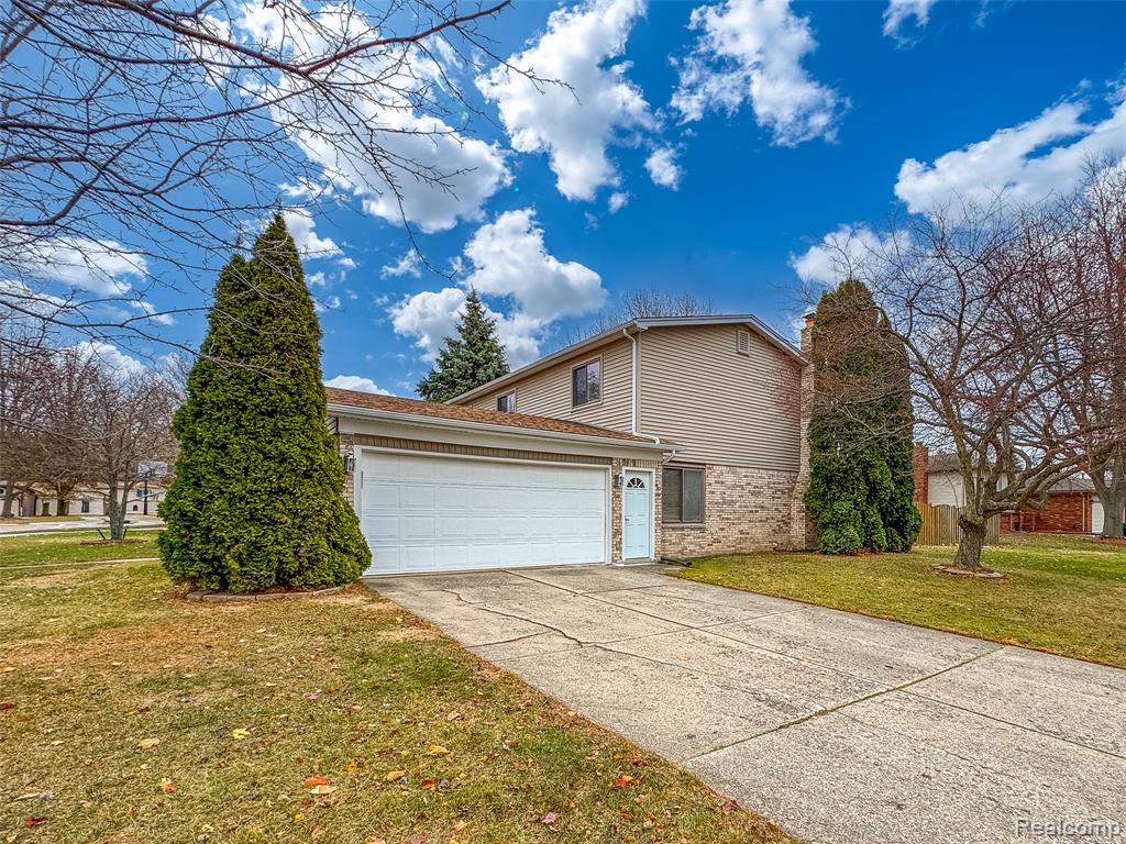 3960 Kings Point Drive, Troy, MI 48083 — Photo 2