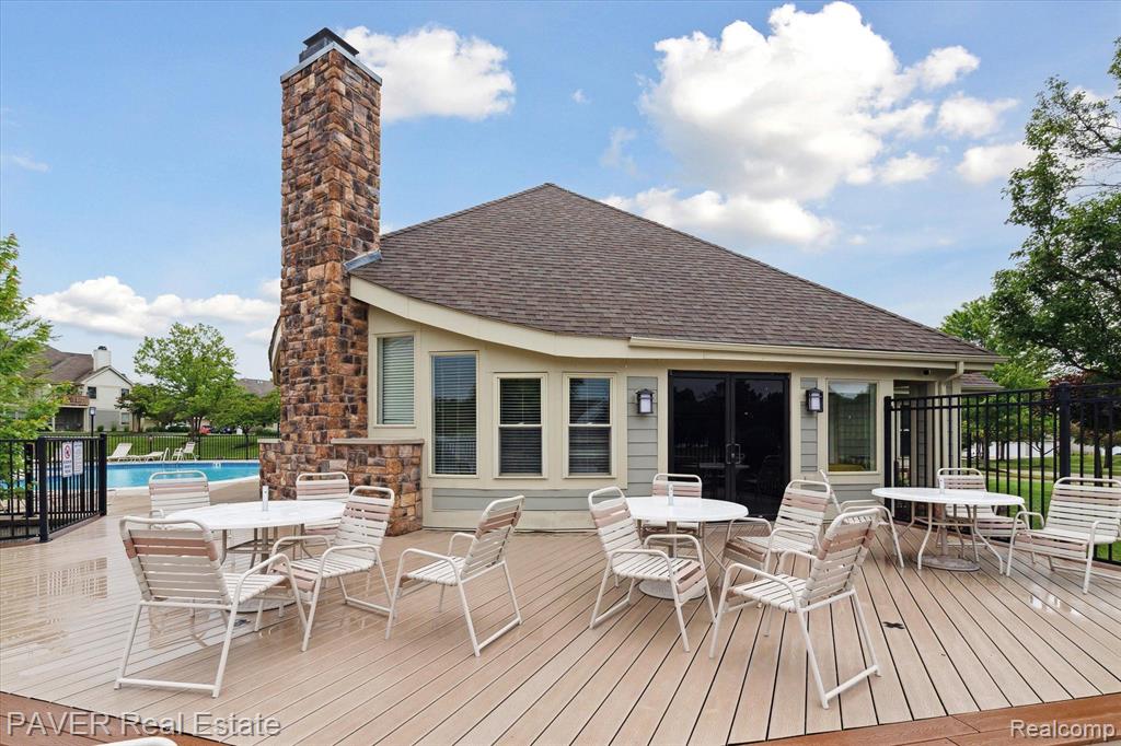 1565 WEATHERSTONE Drive, Ann Arbor, MI 48108 — Photo 49
