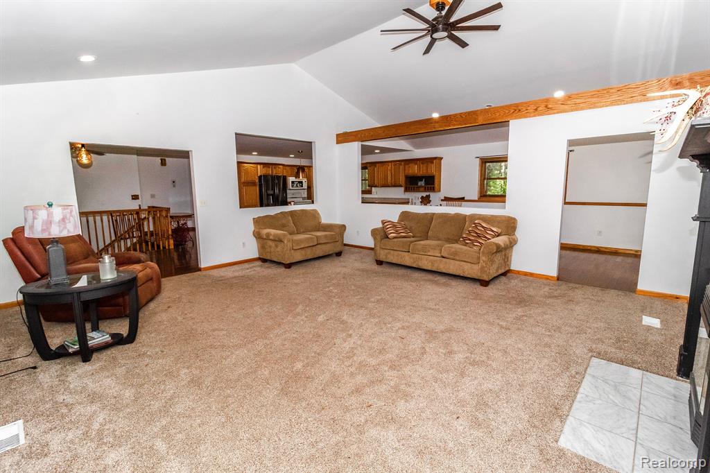 4707 MOUNT MORRIS Road, Columbiaville, MI 48421 — Photo 11