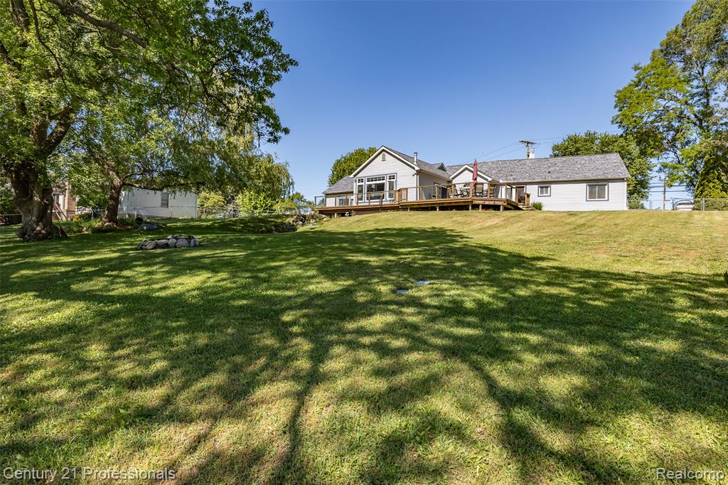 3251 Mann Road, Clarkston, MI — Photo 4