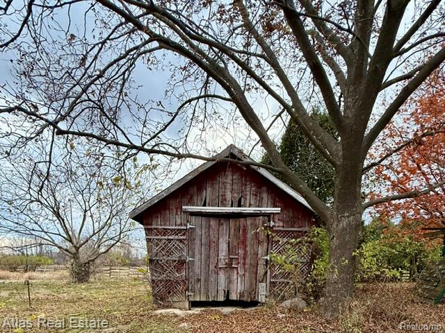 7448 Gale Road, Grand Blanc, MI 48439 — Photo 22