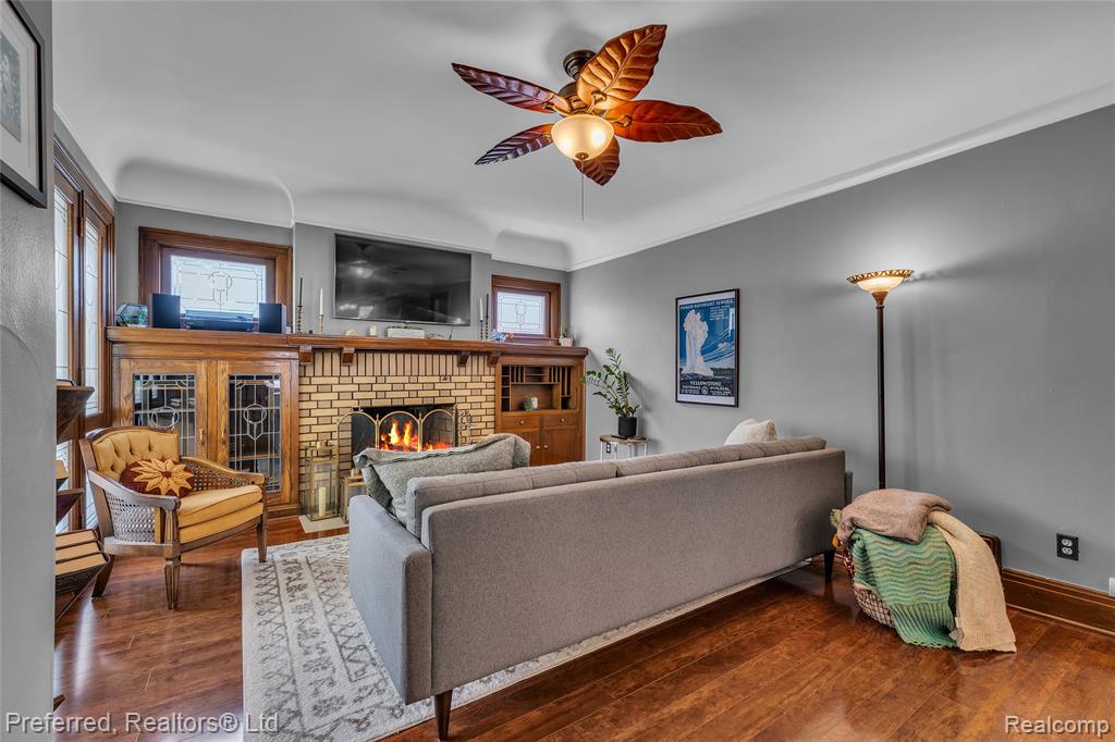 190 Crocker Boulevard, Mount Clemens, MI 48043 — Photo 9