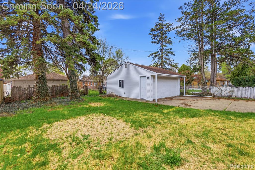 13431 Burton Street, Oak Park, MI 48237 — Photo 32