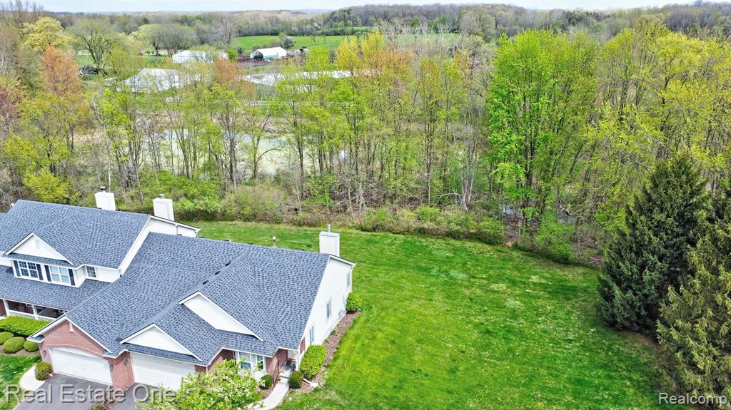6501 CLUB E, 8, Grand Blanc, MI 48439 — Photo 38