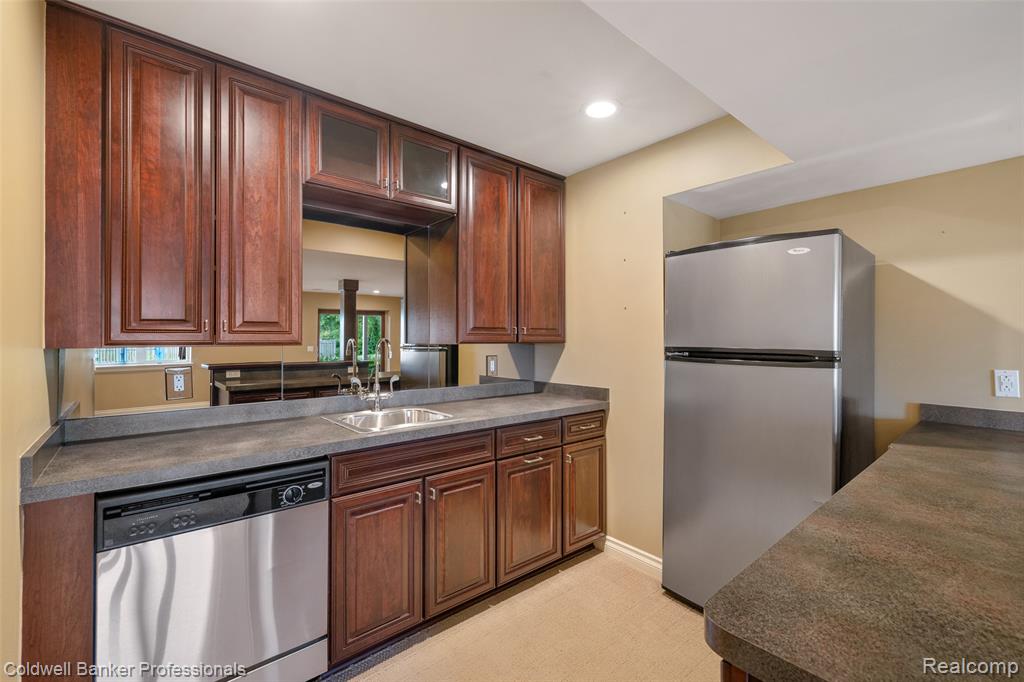 468 Orchard Ridge Drive, Lake Orion, MI 48362 — Photo 52